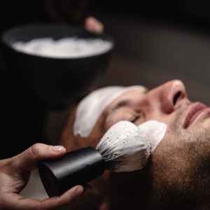 Mr. Adam Skincare: Medische huidbehandelingen voor mannen