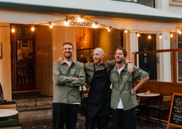 Restobar NO NONSENSE: Eten zonder poespas in een gerenoveerd pand