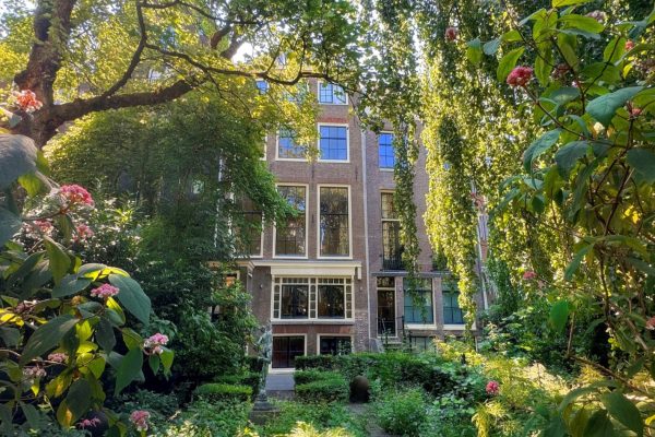 ontworpen-wereld-tata-ronkholz-huis-marseille-amsterdam_2 ontworpen-wereld-tata-ronkholz-huis-marseille-amsterdam_2