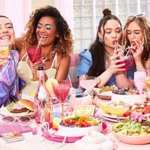 Pink Beach: stadsstrand met bottomless brunches in Noord