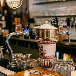 Proeflokaal van De Prael: Bier met een verhaal
