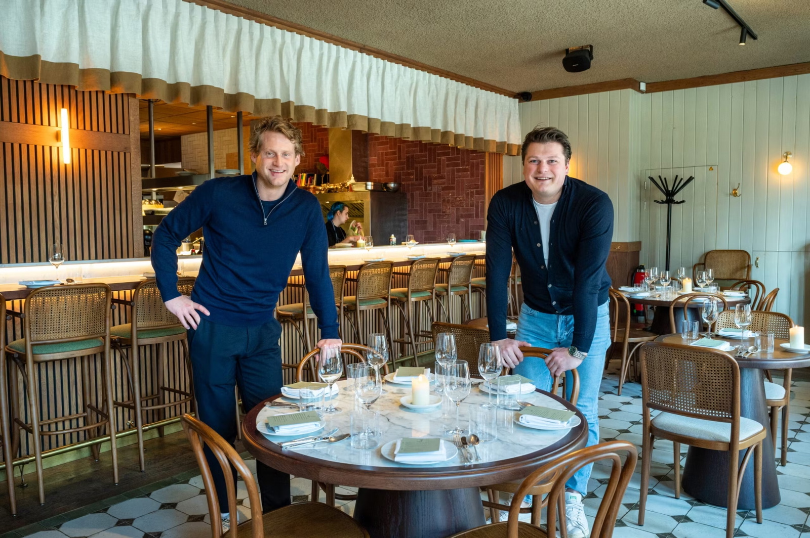 raymond-plat-and-niels-leijssenaar-restaurant-toet