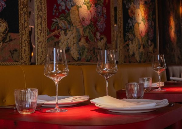 Salut à Amsterdam on Gerard Douplein: all-day joie de vivre