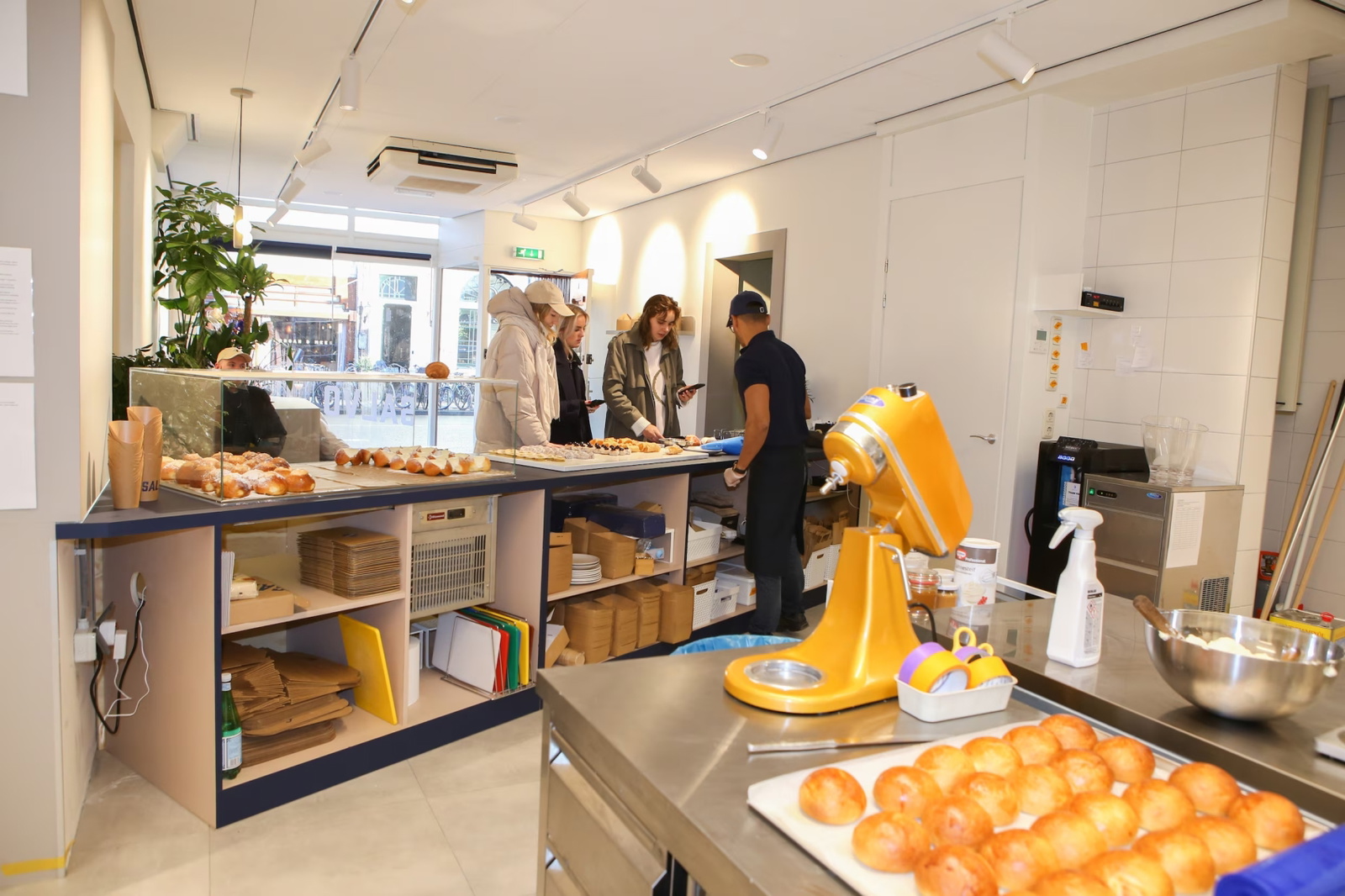 salvo-bake-house-verkoopt-klassieke-zoetigheden-en-niet-alleen