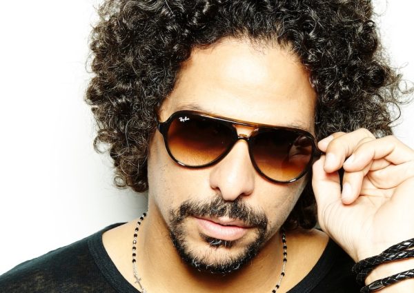 Six PM Club: dansen begint om ’s avond zes uur in Jimmy Woo