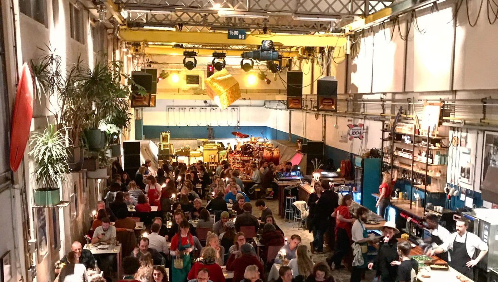 skatecafe-restaurant-binnen-amsterdam