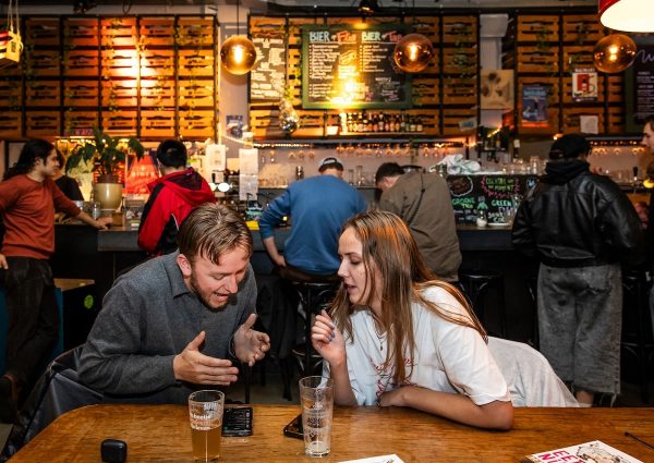 Studio/K is een bioscoop, podium en restaurant inéén