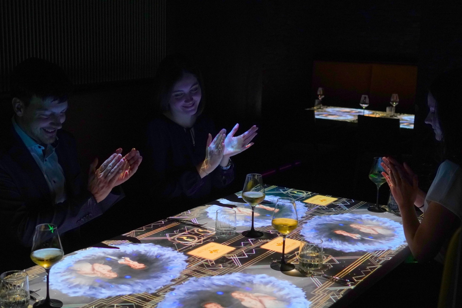 the-magic-table-andaz-amsterdam1