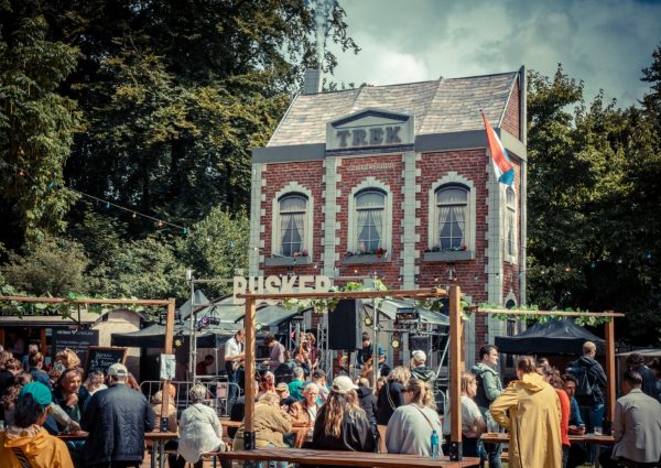 Festival TREK strijkt neer in Amstelpark voor een weekend vol smaak en sfeer