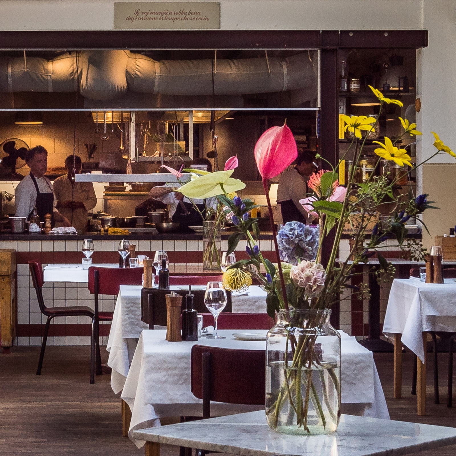 Capri Enoteca: Toscanini opent informele restobar in de Jordaan