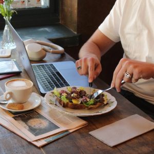 Café Vlaming op de Dapperstraat is een buurtcafé pur sang