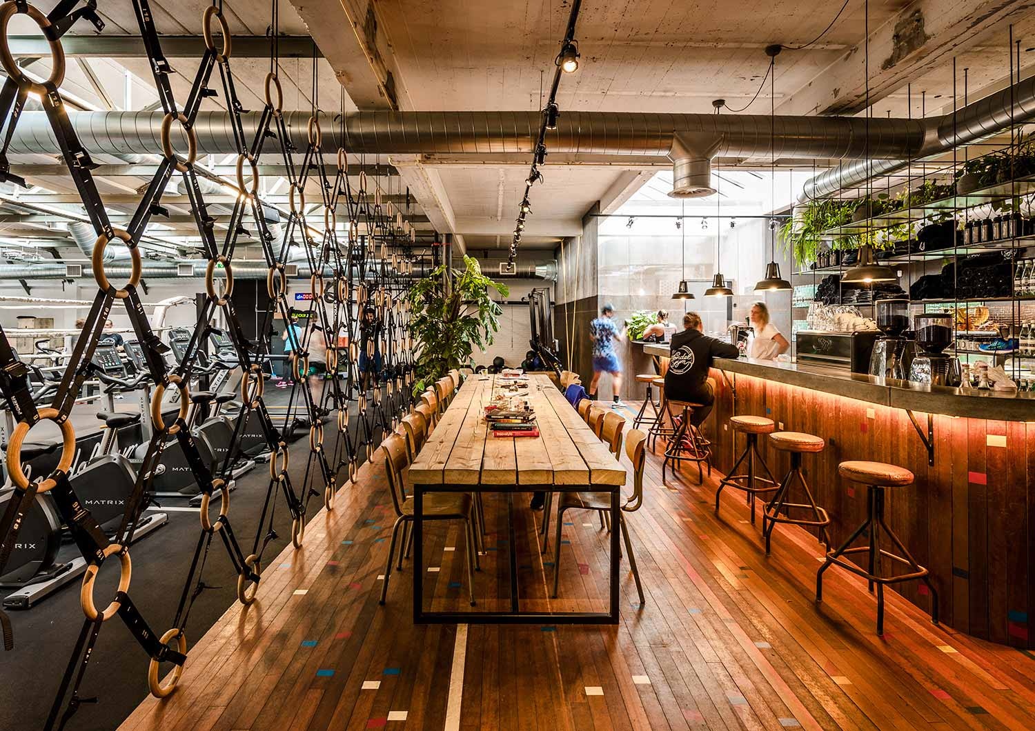 VondelGym: Kickboxing, CrossFit and yoga in one open hall