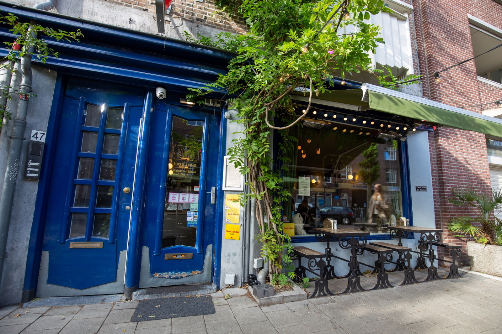 wijnmpje-beukers-gevel-amsterdam