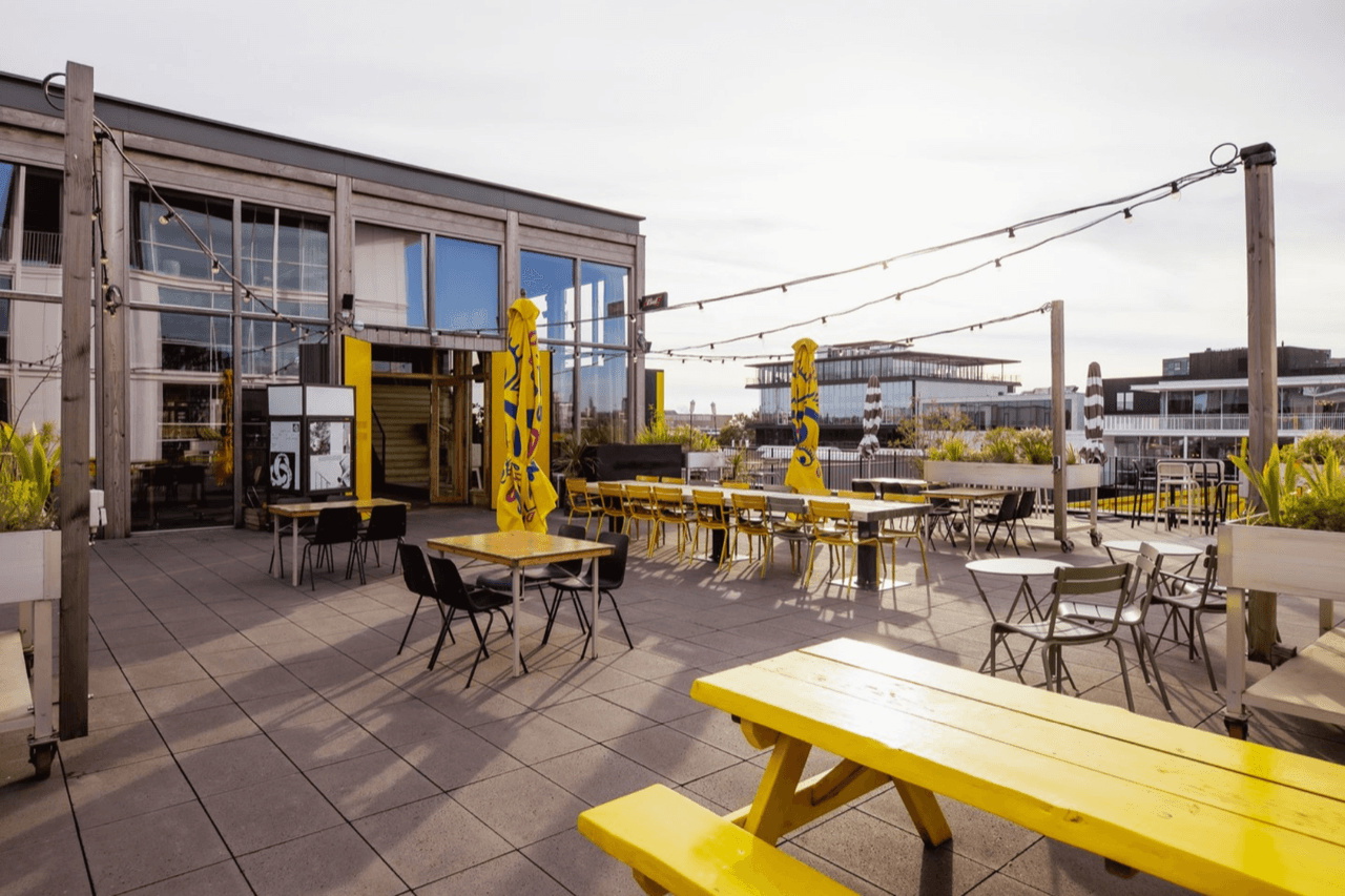 yellow-house-restaurant-club-amsterdam_1