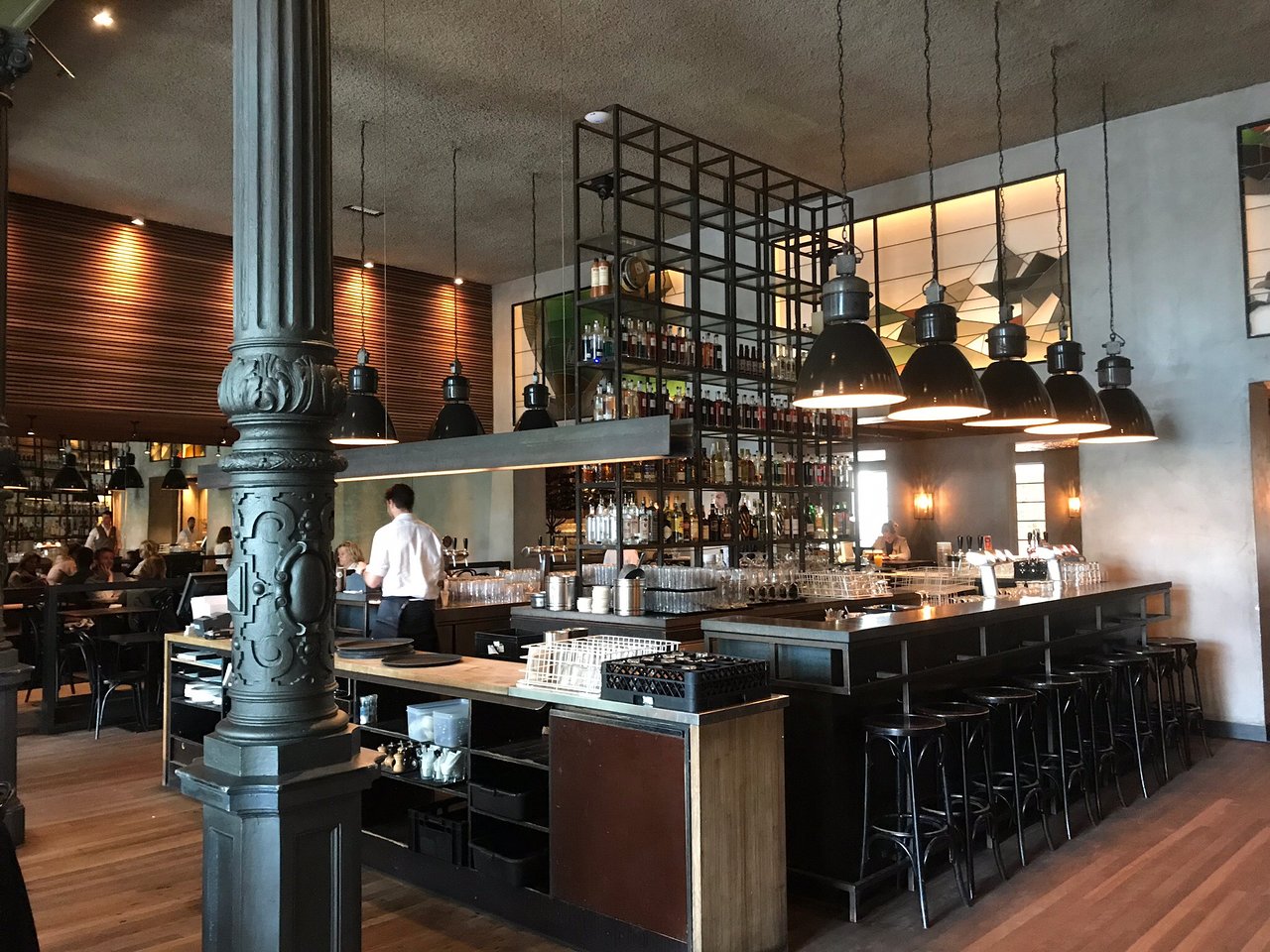 ysbreeker-bar-restaurant-amsterdam